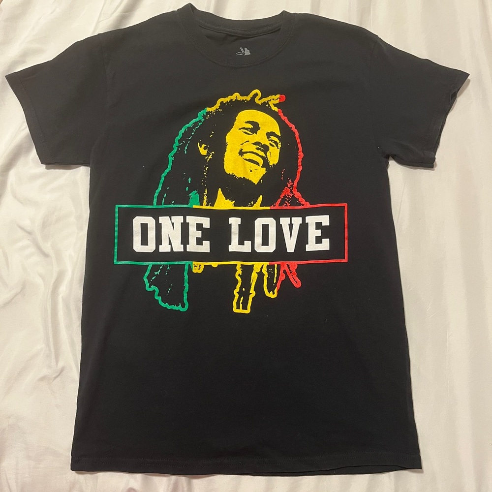 Bob Marley Women’s Black “One Love” Graphic Crew Neck T-Shirt Small